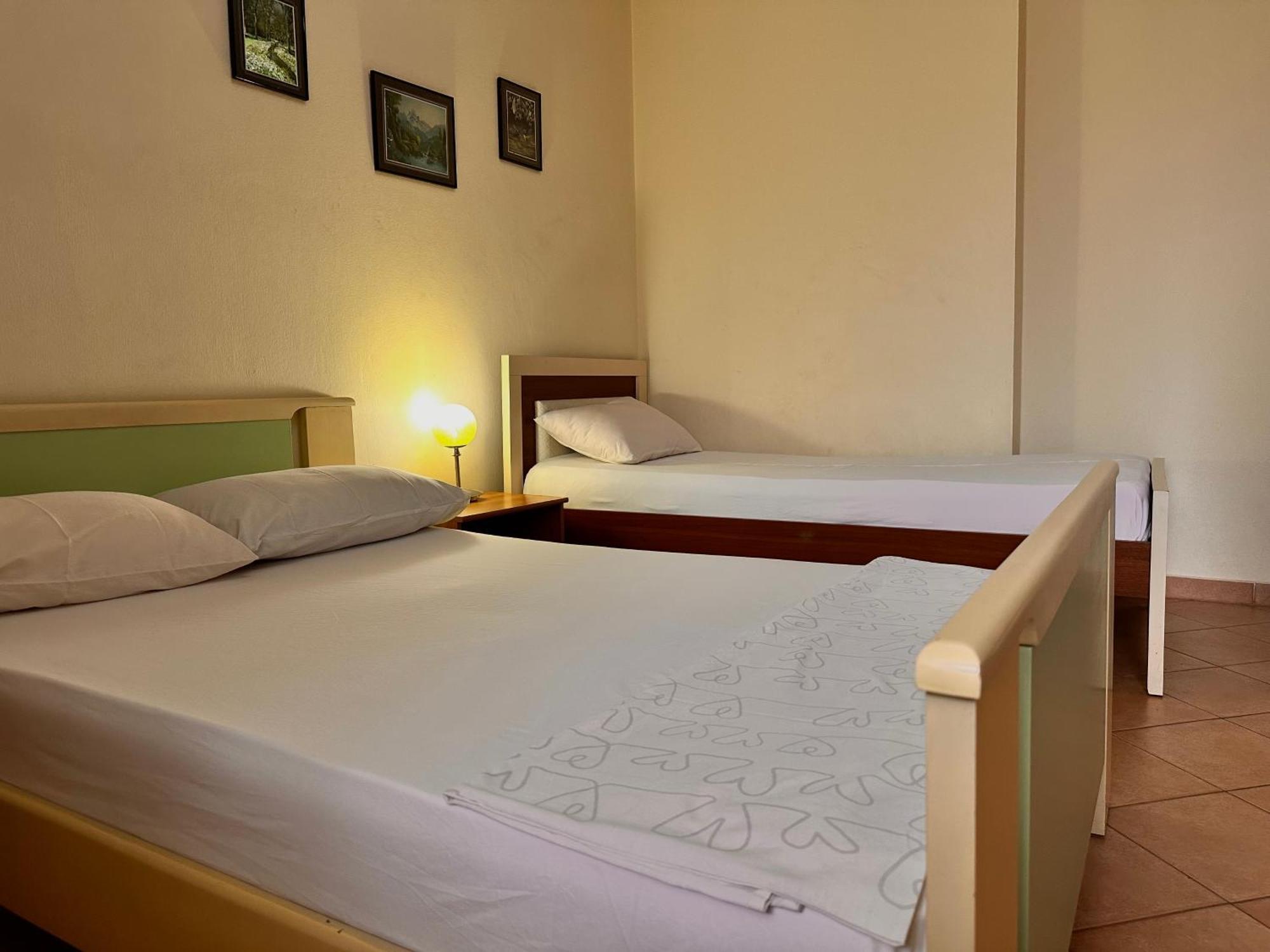 Grande House Apartment Тирана Екстериор снимка